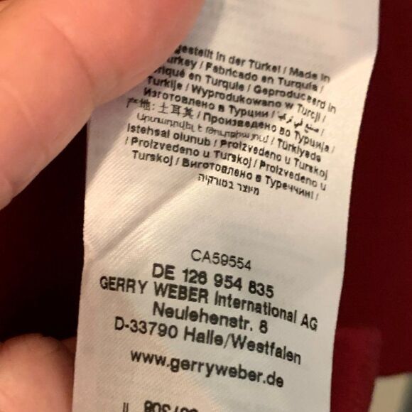 Gerry Weber knit top, 3/4 sleeve, burgundy, sz 12, vented side, pull over - Picture 6 of 16